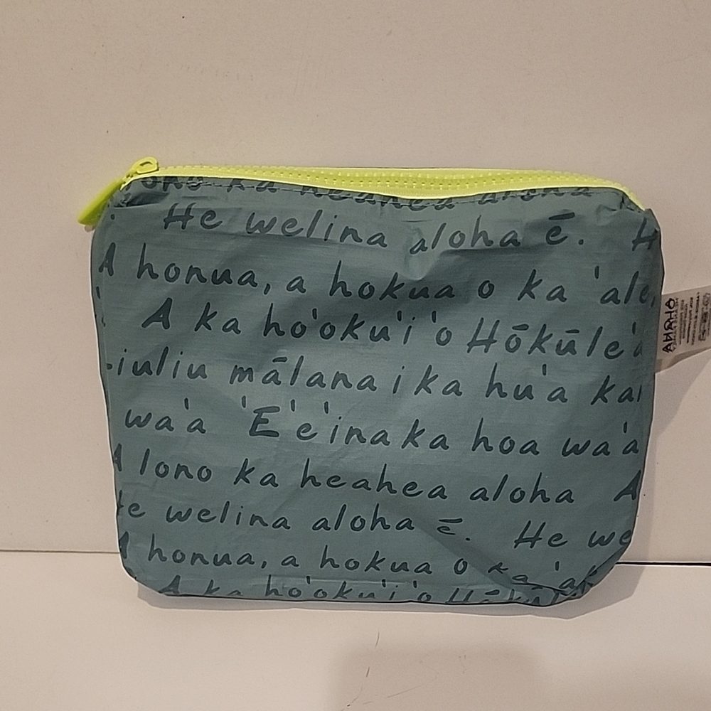 ALOHA Collection HOKULEA Small pouch Hawaiian canoe Limited Edition - Picture 2 of 16